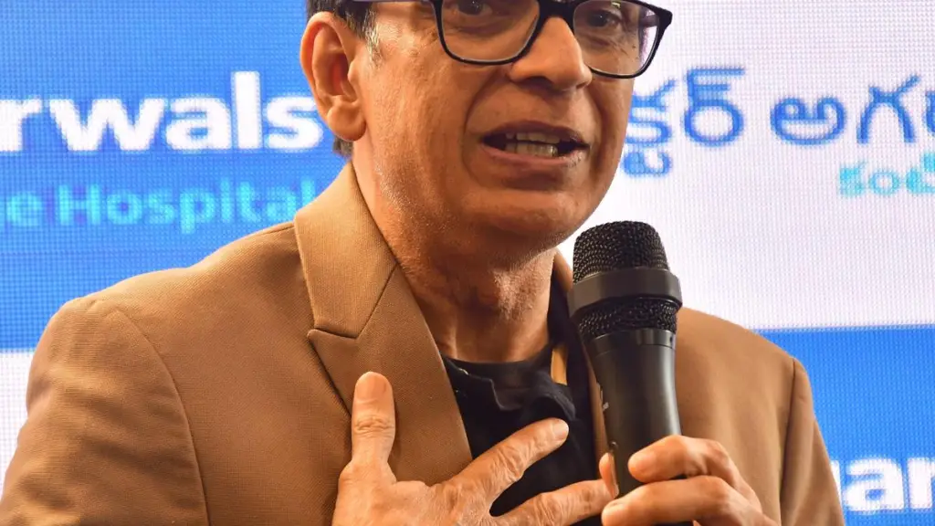 Chennai-based ophthalmologist gets Norman Galloway Award 2 ophthalmologist gets Norman Galloway Award