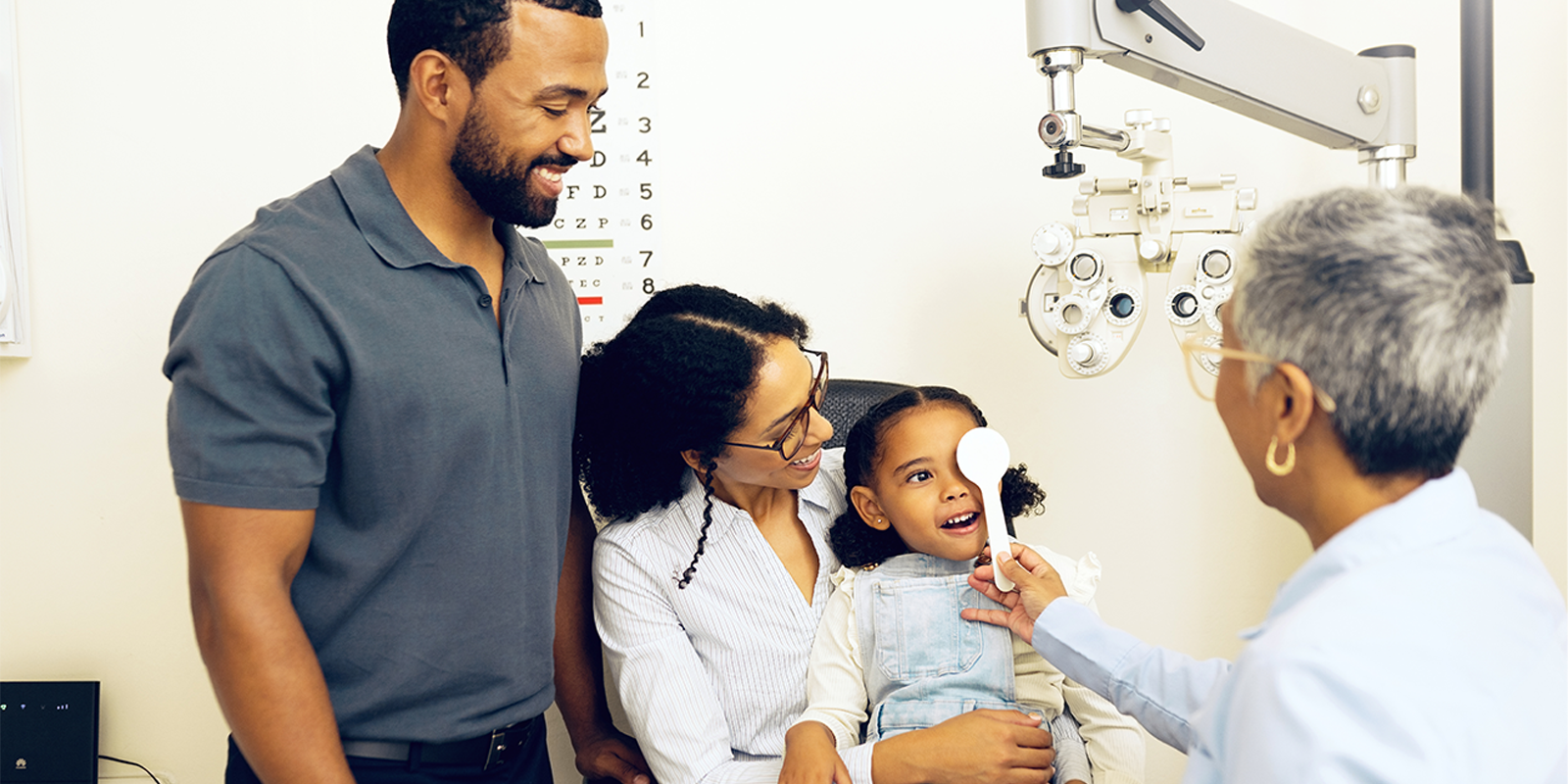 Parents Kids wOptometrist Hero